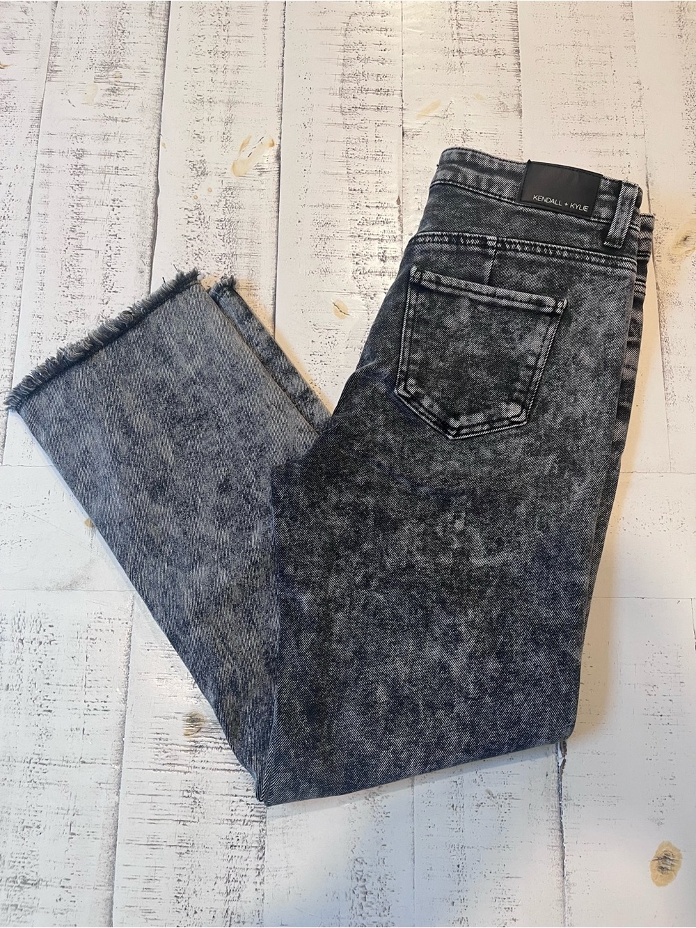 Kendall & Kylie Women's Black Acid-Wash Straight Jeans